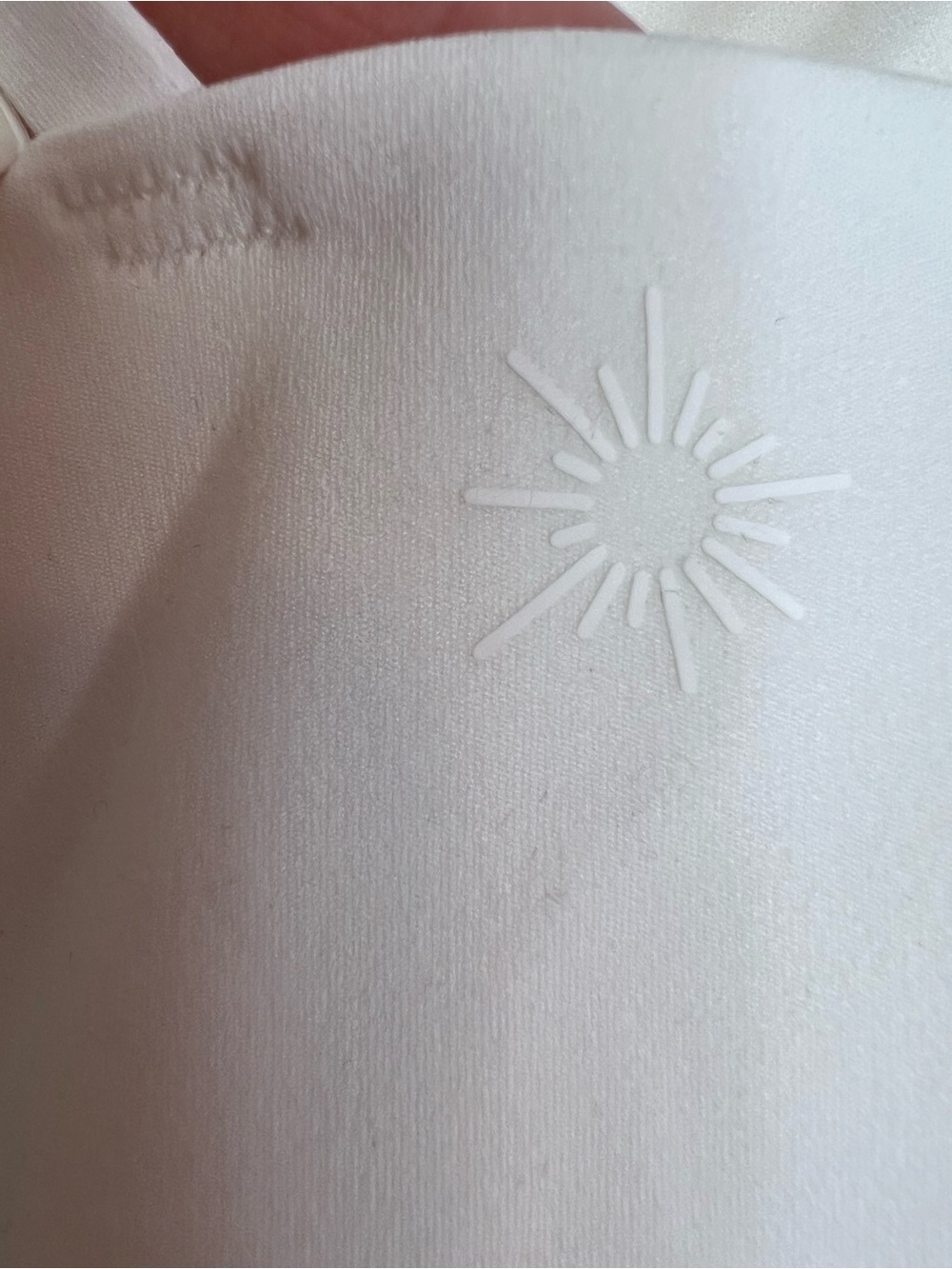 Offline by Aerie White Strappy Crisscross Back Bralette. Size Large. NWT. - Picture 8 of 12